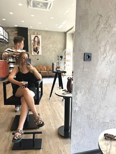 282 Hair Studio 4