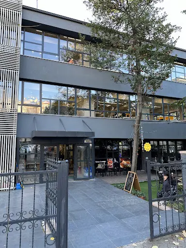 Bakırköy Rıfat Ilgaz İlçe Halk Kütüphanesi 2