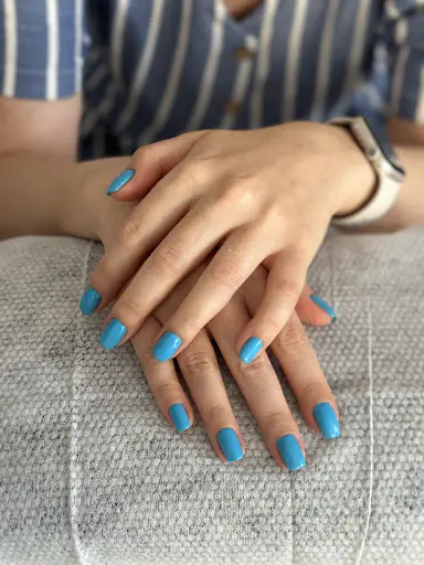Siyah Oje BEAUTY (Manikür & Pedikür Ağda Salonu) 2