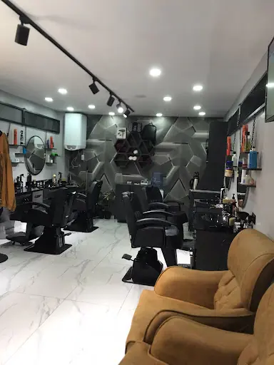 Beymen's Erkek Kuaför Salonu 3