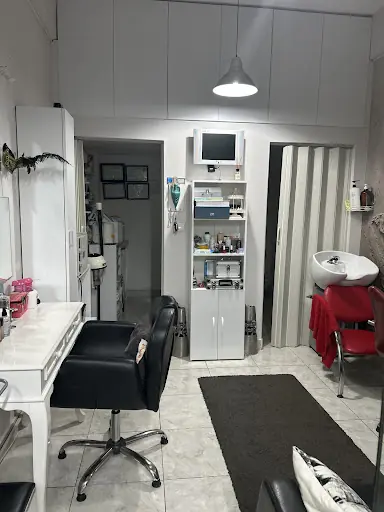 Naz guzellik salonu & Kitap cafe – Gelin Kuaförü, İstanbul