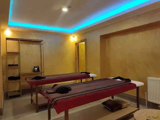 LA PERLA SPA 2
