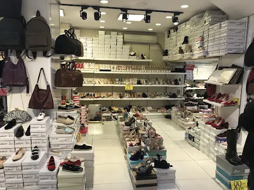 Suat Ayakkabı & Çanta Kadıköy 3