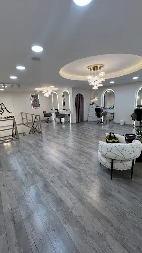 ŞİLAN AKDENİZ Hair Makeup Studio