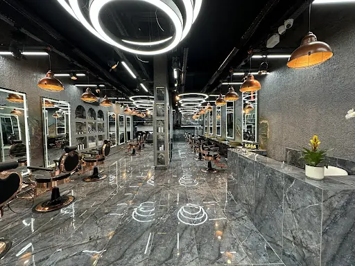 SALOON HY CENGİZ TOPEL