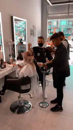 The Best Hair Lounge 4