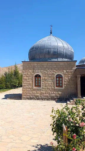 Hasan Gazi Türbesi 5