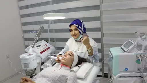 Afram Güzellik Merkezi – Tırnak / Nail Studio, İstanbul (3. fotoğraf)