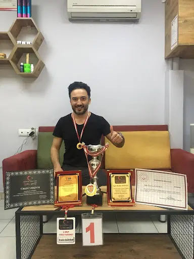 Dağkıran Erkek Kuaförü - Batı Karadeniz Bölge Birincisi