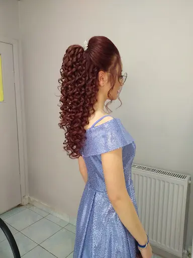 Zeliş Bayan Kuaförü