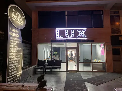 LUX KUAFÖR VE GÜZELLİK SALONU 4
