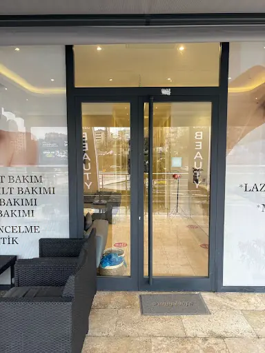 Eftelya Demir Beauty – Tırnak / Nail Studio, İstanbul (3. fotoğraf)