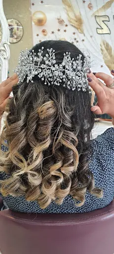 Lizz Kuaför Gelinlik Ve Fotoğrafçılık Merkezi
