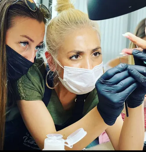 ⛓️‍💥 Burcu Terzioğlu Hair & Makeup Studıo ⛓️‍💥 3