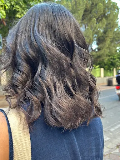 Fatma Solak Hair Studio 4