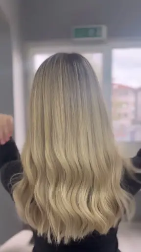 Yaren Ay Kuaför & Güzellik Merkezi 3