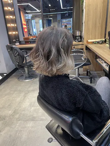 Şinasi Eligür Kuaför 2