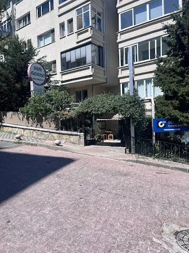 -Serpil Küçükelçi Kuaför Salonu