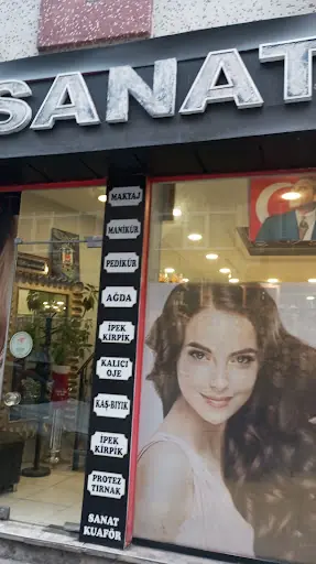 Sanat Bayan Kuaförü