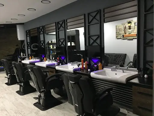 Saloon Sach