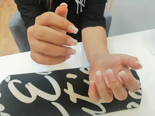 Emel kuaför salonu 4