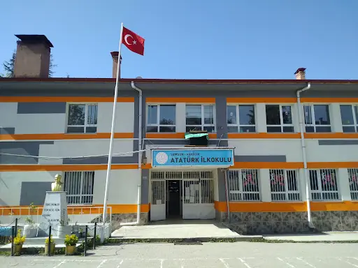 Atatürk İöo 4