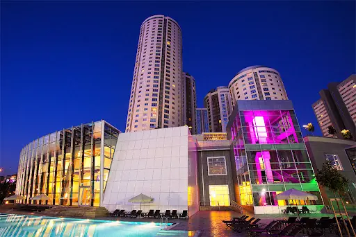 Sansai Spa Açık Yüzme Havuzu