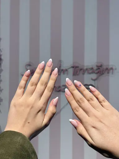 Uzm ESTETİSYEN Tuğba Dumlupınar güzellik salonu 2
