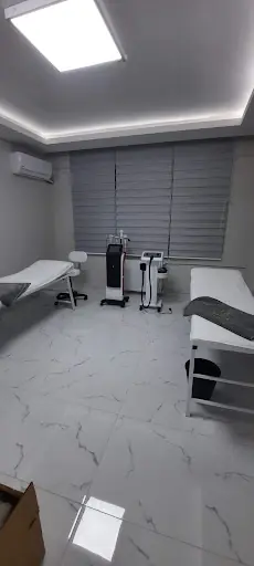 Pervin Aydın Beauty – Tırnak / Nail Studio, İstanbul (2. fotoğraf)