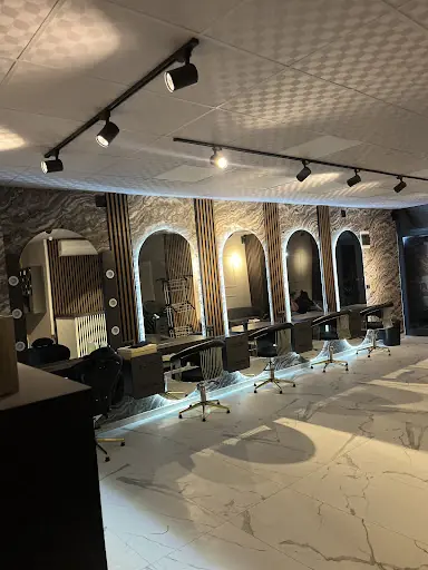 Emre Düşmezkaya Hair Designer