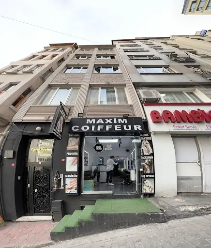 Maxim Coiffeur 4