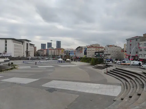 Zeytinburnu Meydanı