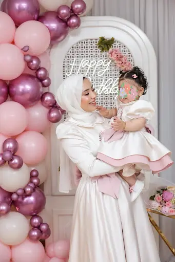Hikmet Karabulut Makeup & Hair Studio