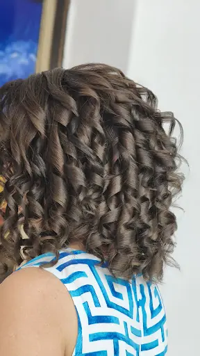 Özlem Bayan Kuaförü 4