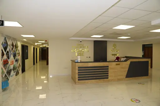 Körfez Akşemseddin Akademi Lise