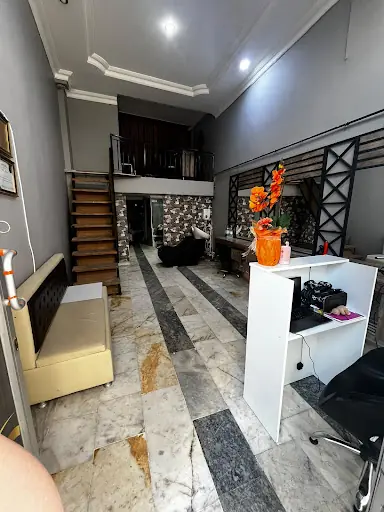 Esma Kuaför Ve Güzellik Salonu