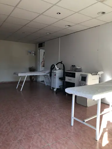 Mersin Beauty Lounge - Cilt Bakım & Protez Tırnak Studio 3