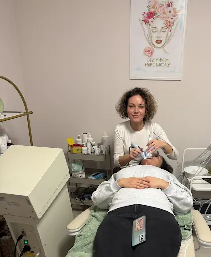 Esthera Beauty Clinic 2