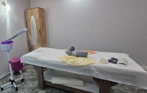 Este Tek Masaj Salonu & SPA 2