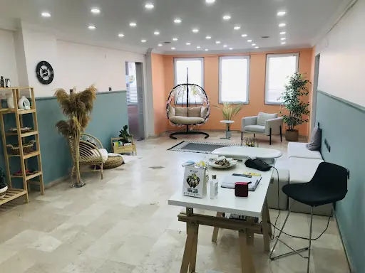 Salihli Serenity Baby Spa ve Anne Bebek Aktivite Merkezi 4