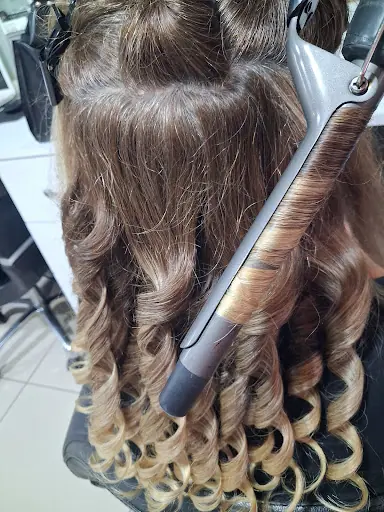Osmaniye Çisem Kuaför 4