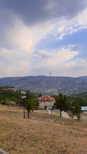 Koyulhisar Belediyesi Şehitler Parkı 3