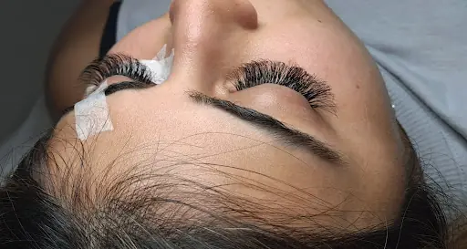 MELTEM ÇAKMAK & PERLA VİRİNO GÜZELLİK SALONU ATAŞEHİR – Tırnak / Nail Studio, İstanbul