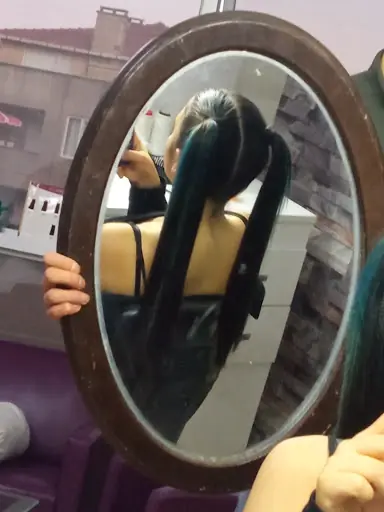 NAZ BAYAN KUAFÖR (TATTOO&PİERCİNG)