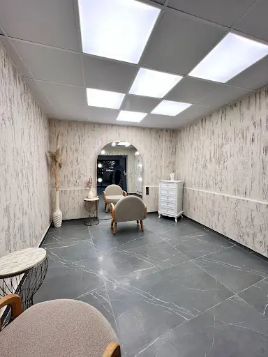 TWOEL VIP Hair Palace