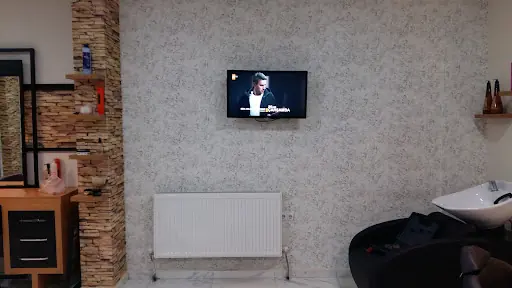 Esila Bayan Kuaför Salonu 3