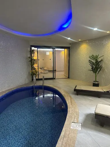 Mega Luxury SPA 4
