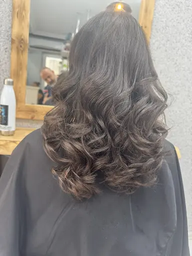 Ersoy Körük Hair Studio 3