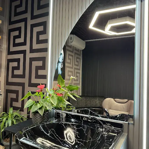 Boss Barbers Club 4
