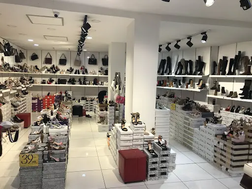 Suat Ayakkabı & Çanta Kadıköy 4